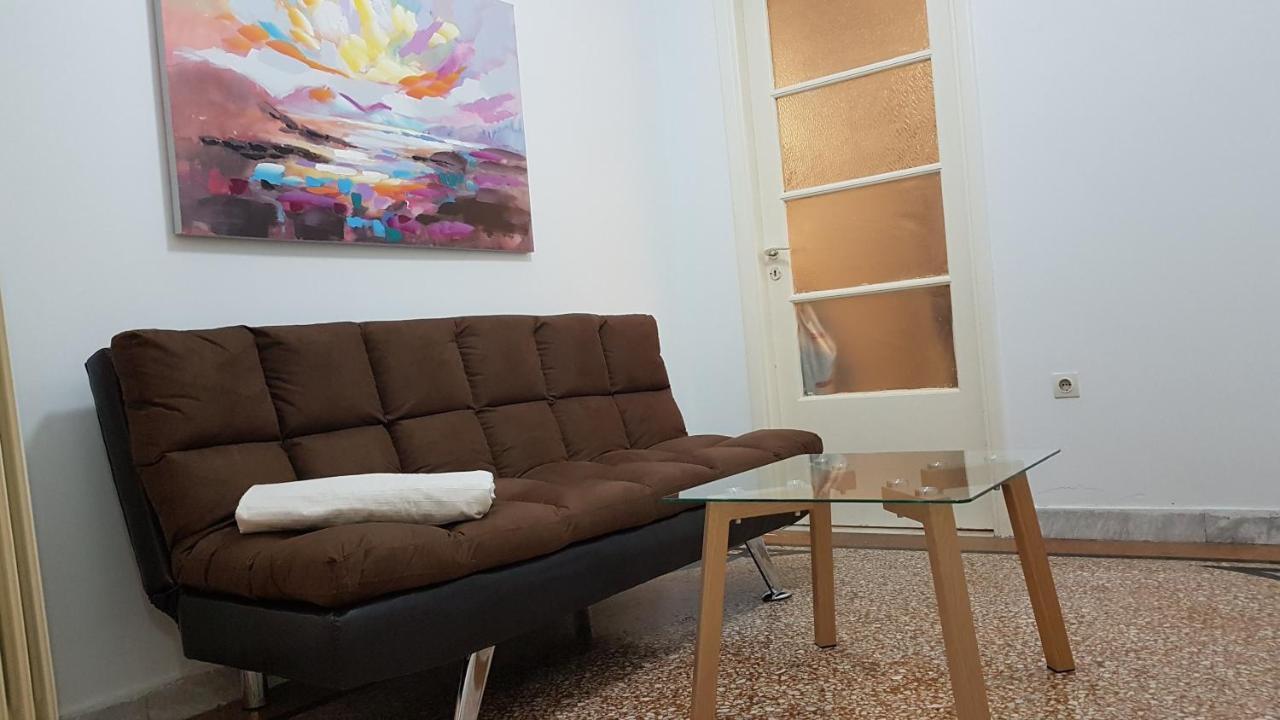 Olive Apartment- Athens Center, 4 Bd, 1.5 Bath Atenas Exterior foto