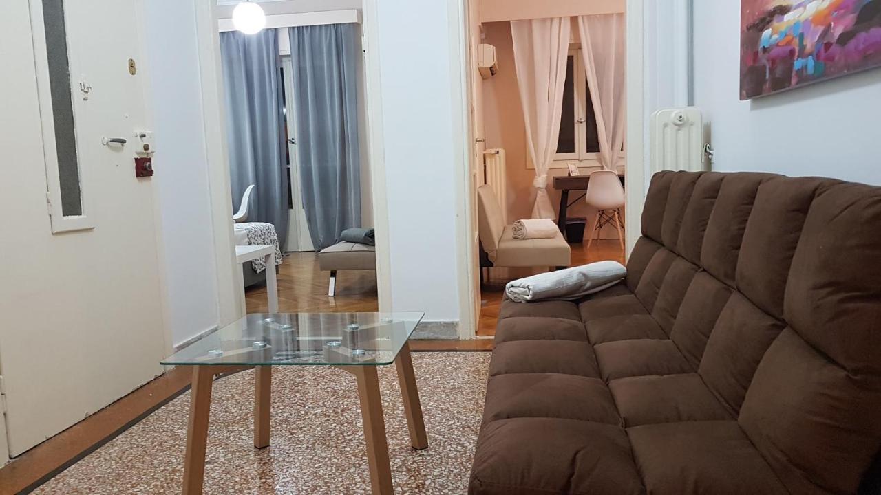 Olive Apartment- Athens Center, 4 Bd, 1.5 Bath Atenas Exterior foto
