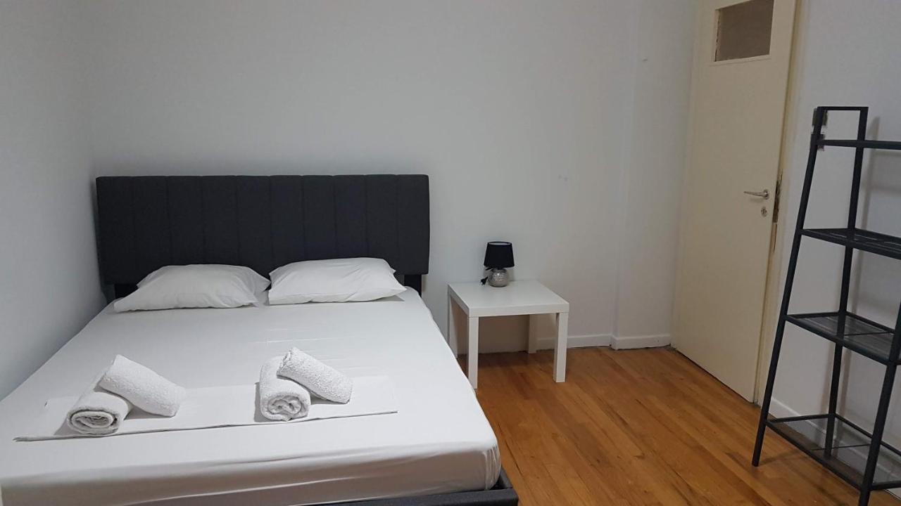 Olive Apartment- Athens Center, 4 Bd, 1.5 Bath Atenas Exterior foto
