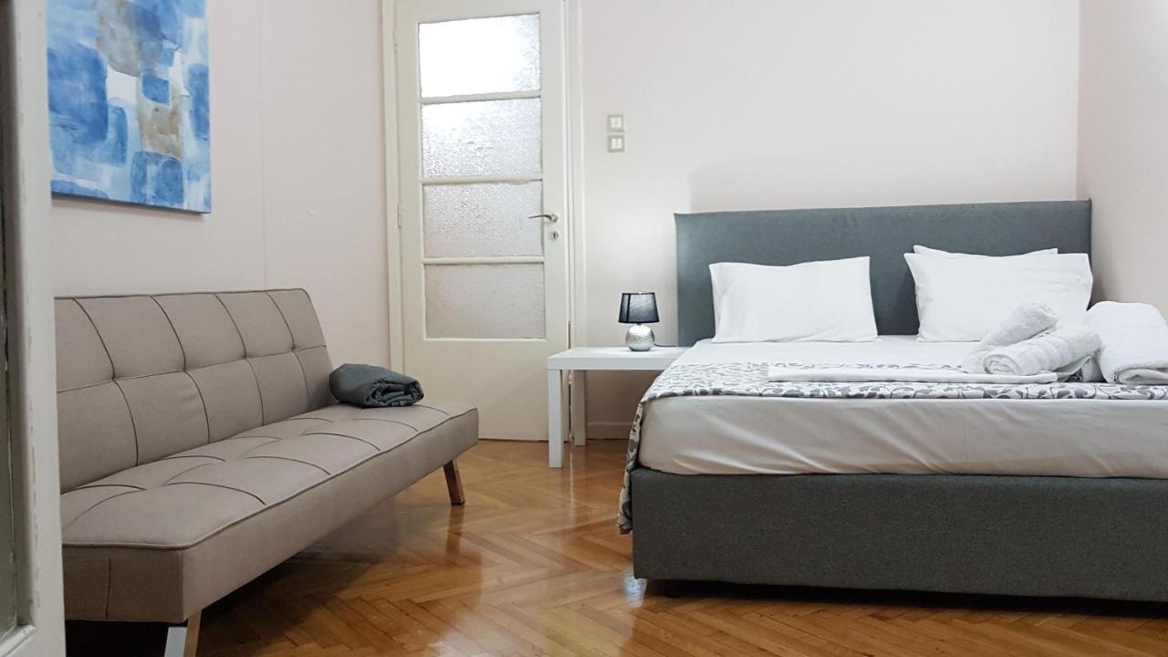 Olive Apartment- Athens Center, 4 Bd, 1.5 Bath Atenas Exterior foto